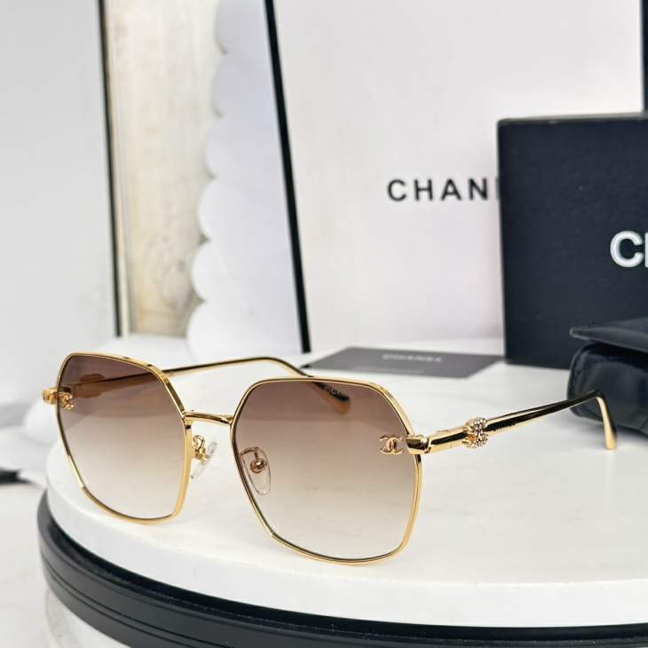 Picture of Chanel Sunglasses _SKUfw77169315fw